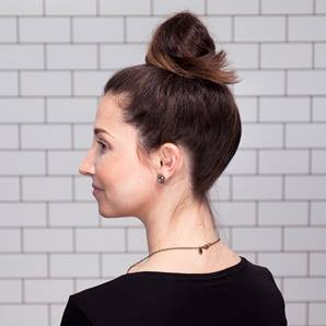 Sete maneiras de renovar o seu coque alto top knot